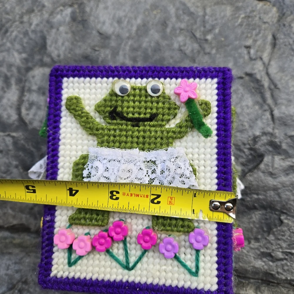 Handcrafted Frog Design Needlepoint Tissue Box Cover